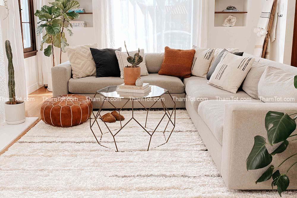 Cách phối thảm trang trí với sofa giúp phòng khách sang trọng hơn