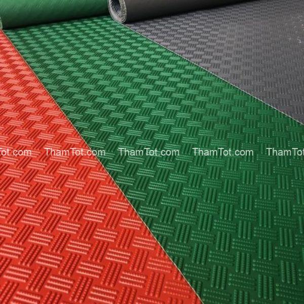 tham-nhua-lien-soc-2 Thảm sọc có bề mặt tạo ma sát khi sàn ướt