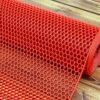 Thảm nhựa lưới tổ ong màu đỏ