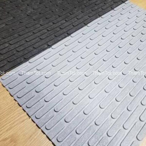Thảm nhựa que phù hợp cho hồ bơi